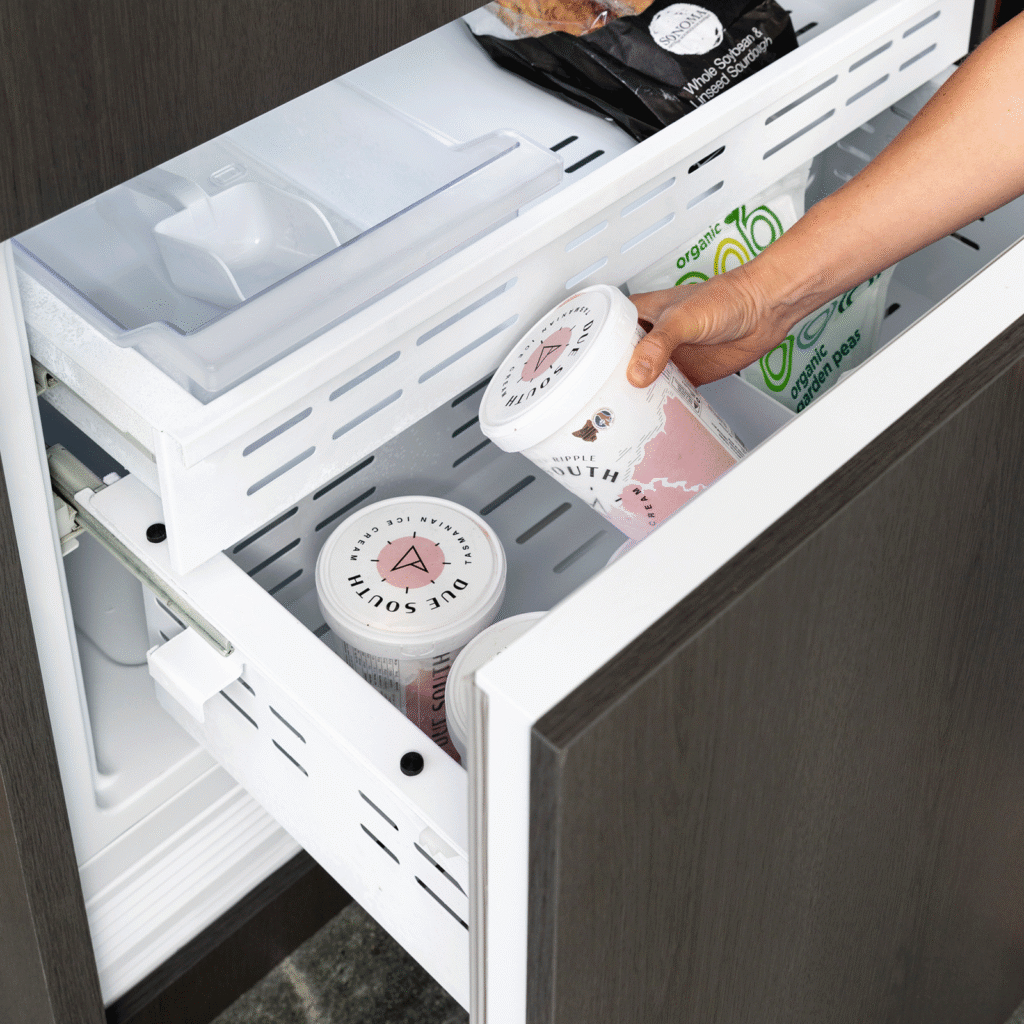 Artusi AINT9100FD 91cm 546L Integrated French Door Fridge