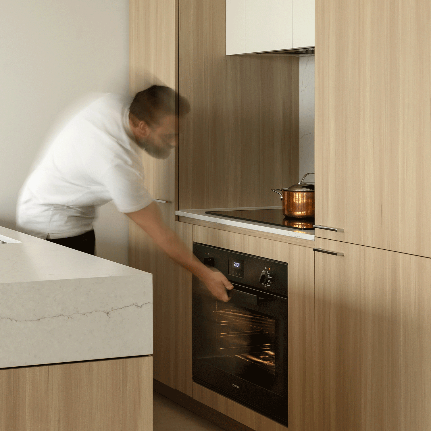 Artusi AO750MBP 75cm Built-in Pyrolytic Oven