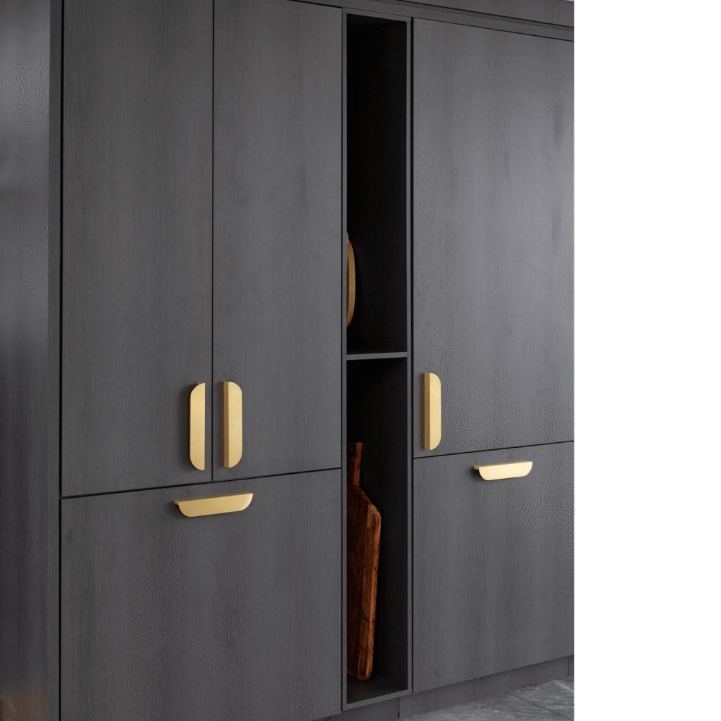 Artusi AINT8900FDI 90cm 439L Integrated French Door Refrigerator wit Ice Maker
