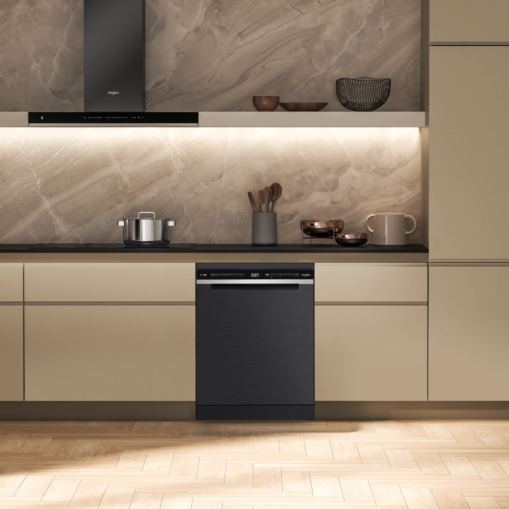 Whirlpool WDFS3R4PBSAU 60cm Power Clean Pro Maxi Tub 14 Place Setting Free Standing Dishwasher - Black