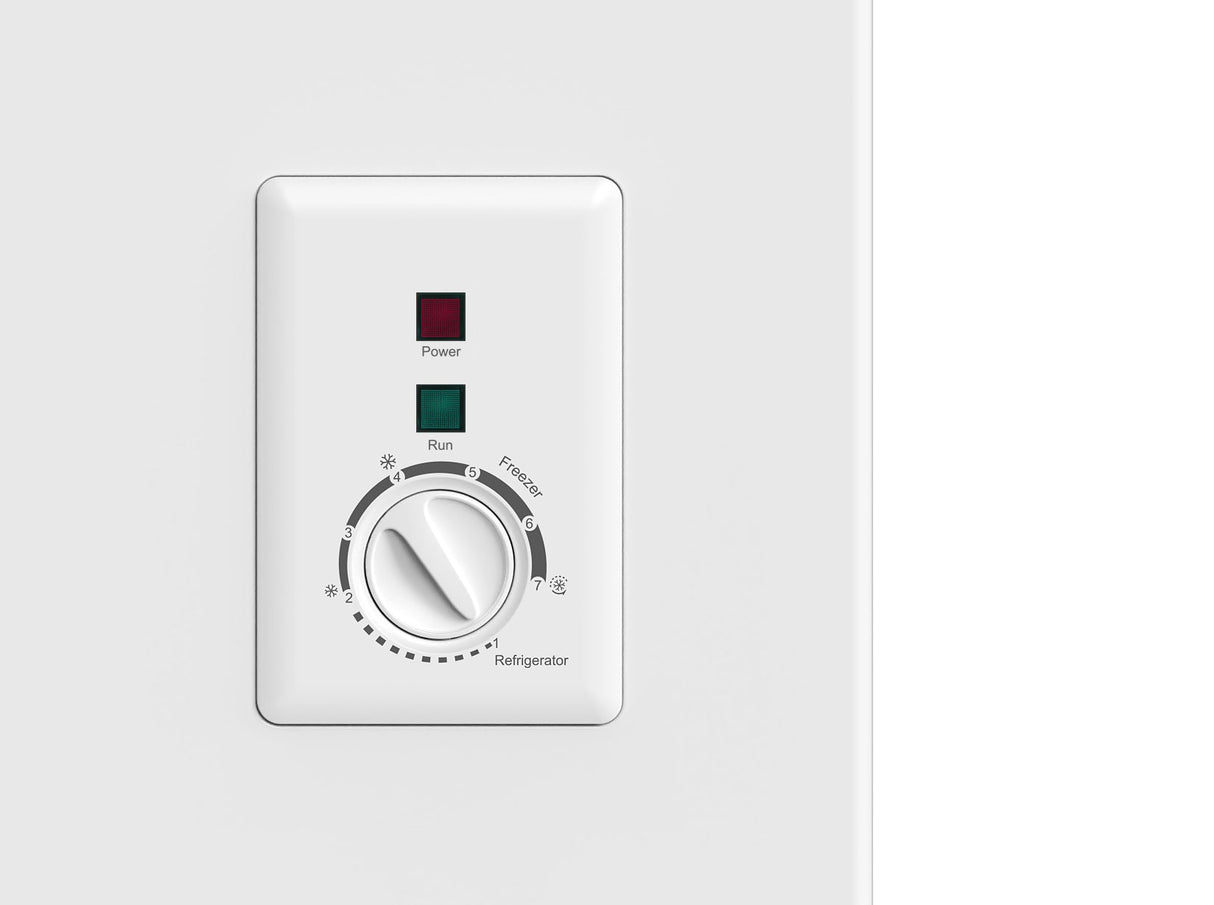 Chiq Ccf099Dw 99L Hybrid Chest Fridge/Freeze Freezers