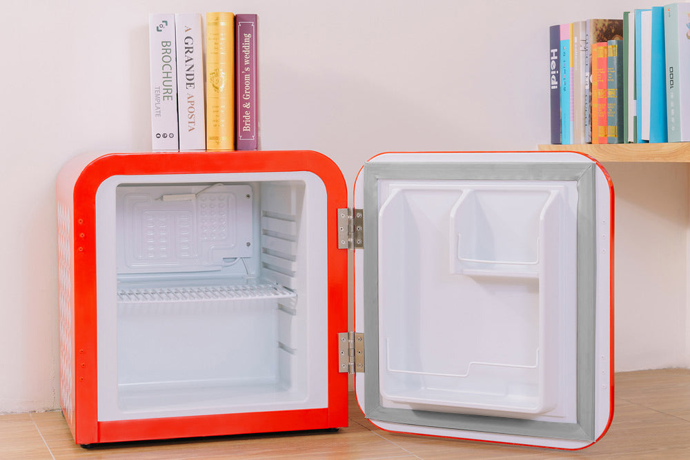 Husky 41L Retro Style Mini Bar Fridge in Red HUSD-RETRO41-RD-AU.1