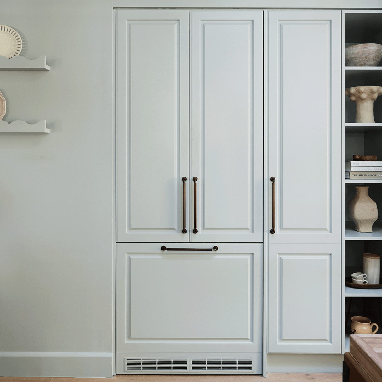 Artusi AINT8900FDI 90cm 439L Integrated French Door Refrigerator wit Ice Maker