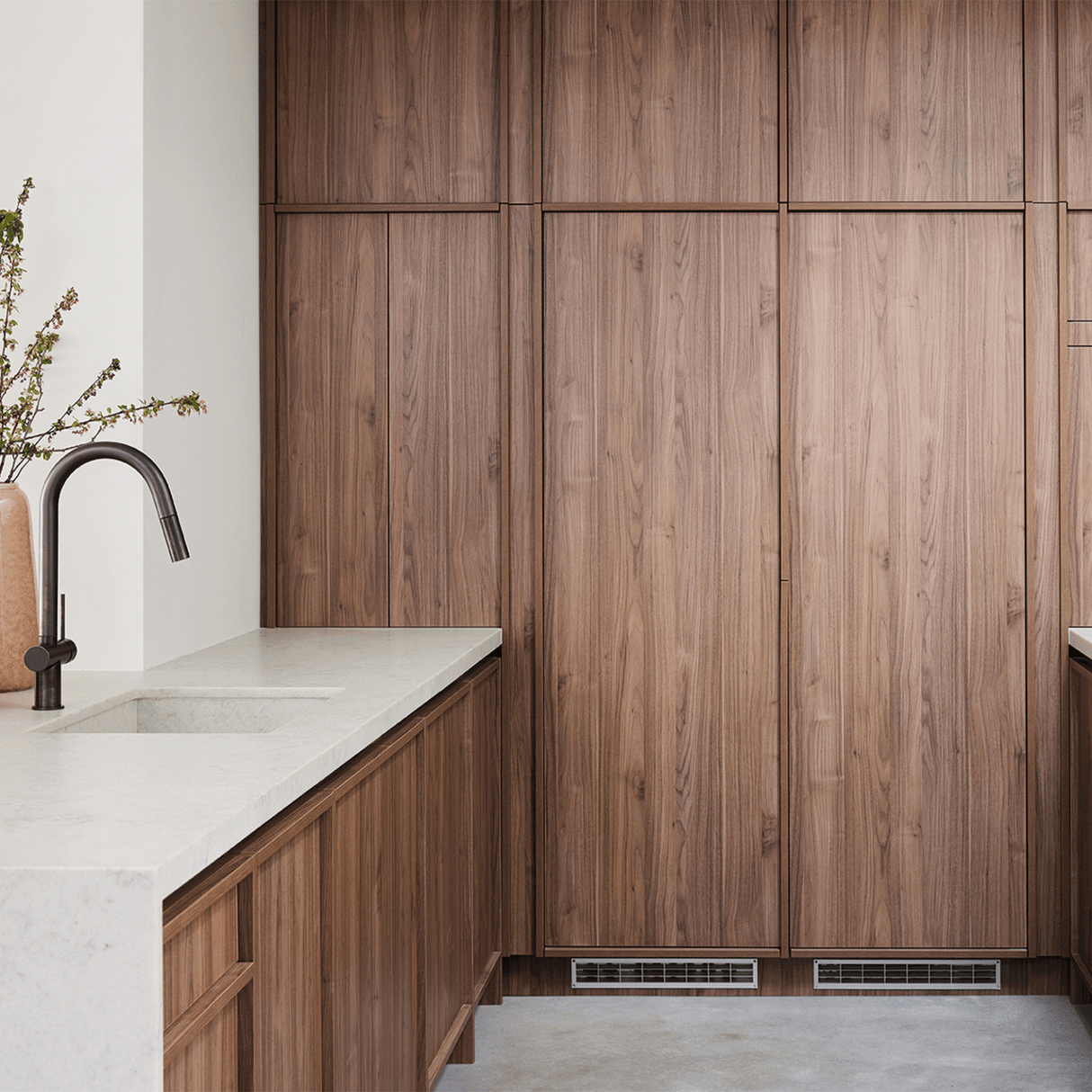 Artusi AINT5100 50cm 280L Fully Integrated Refrigerator