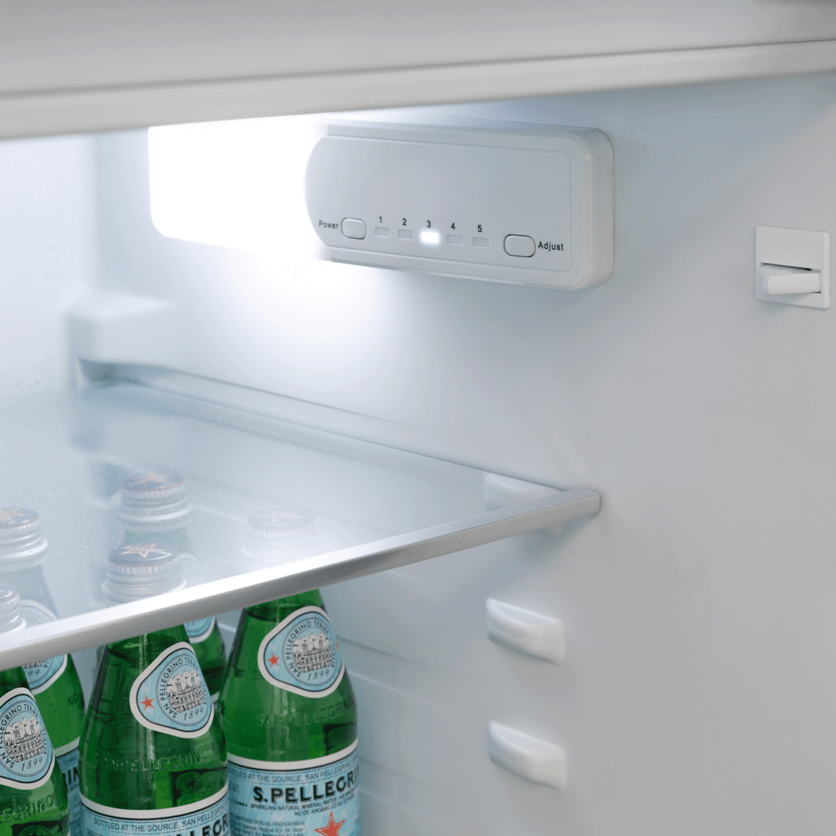 Artusi AINT119-NF2 111L Fully Integrated Bar Fridge, No Freezer