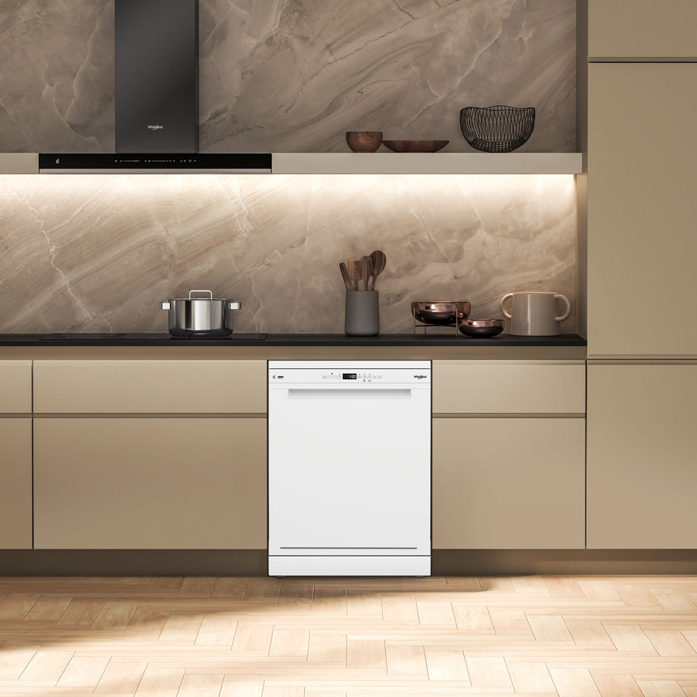 Whirlpool WDFS3R4NWEAU Maxi-Tub 14 Place Setting Freestanding Dishwasher in White