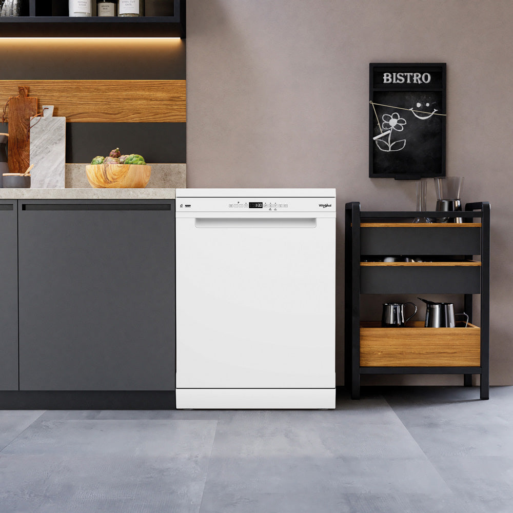 Whirlpool WDFS3R4NWEAU Maxi-Tub 14 Place Setting Freestanding Dishwasher in White