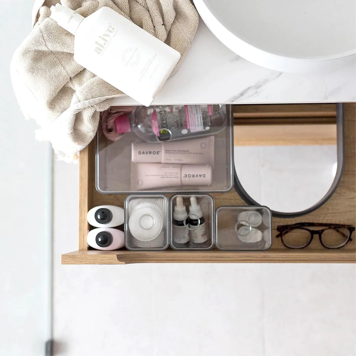 Otti Byron Wall Hung Vanity, Natural Oak