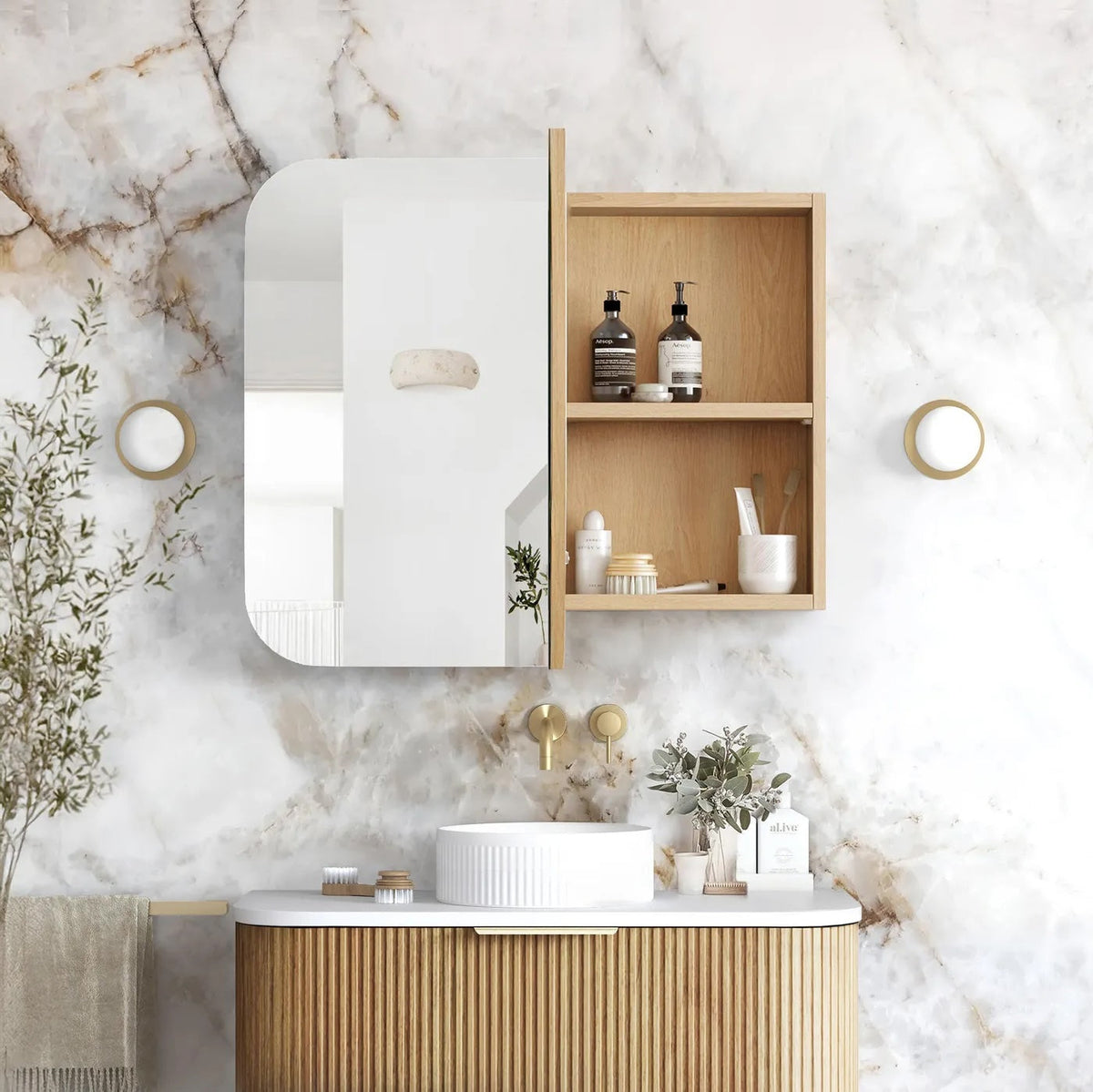 Otti SSQ9075WL Newport 900x750mm Woodland Oak Shaving Cabinet